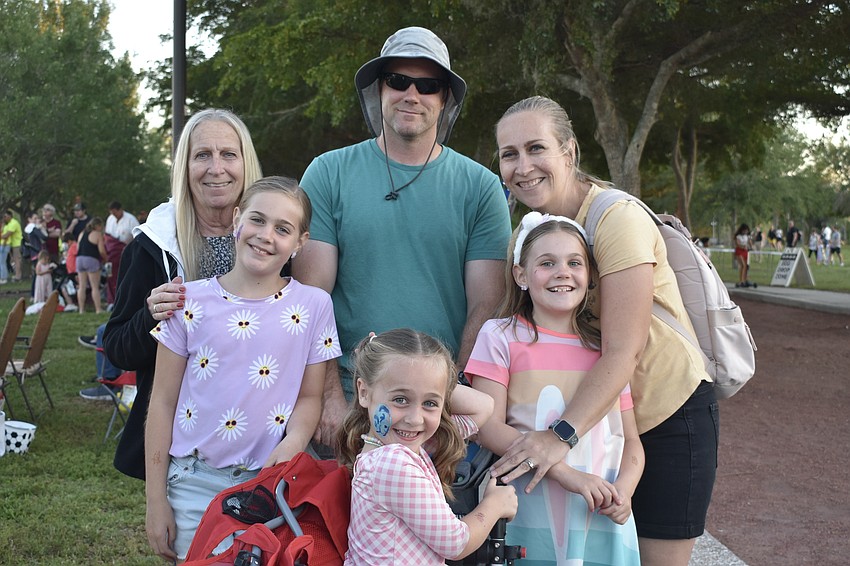 Michele Walsh, Hannah Tennyson, 9, Justin Tennyson, Brielle Tennyson, 5, Adelaide Tennyson, 8 and Katie Tennyson
