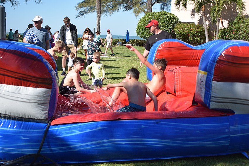 Sand Cay Beach Resort's Easter party