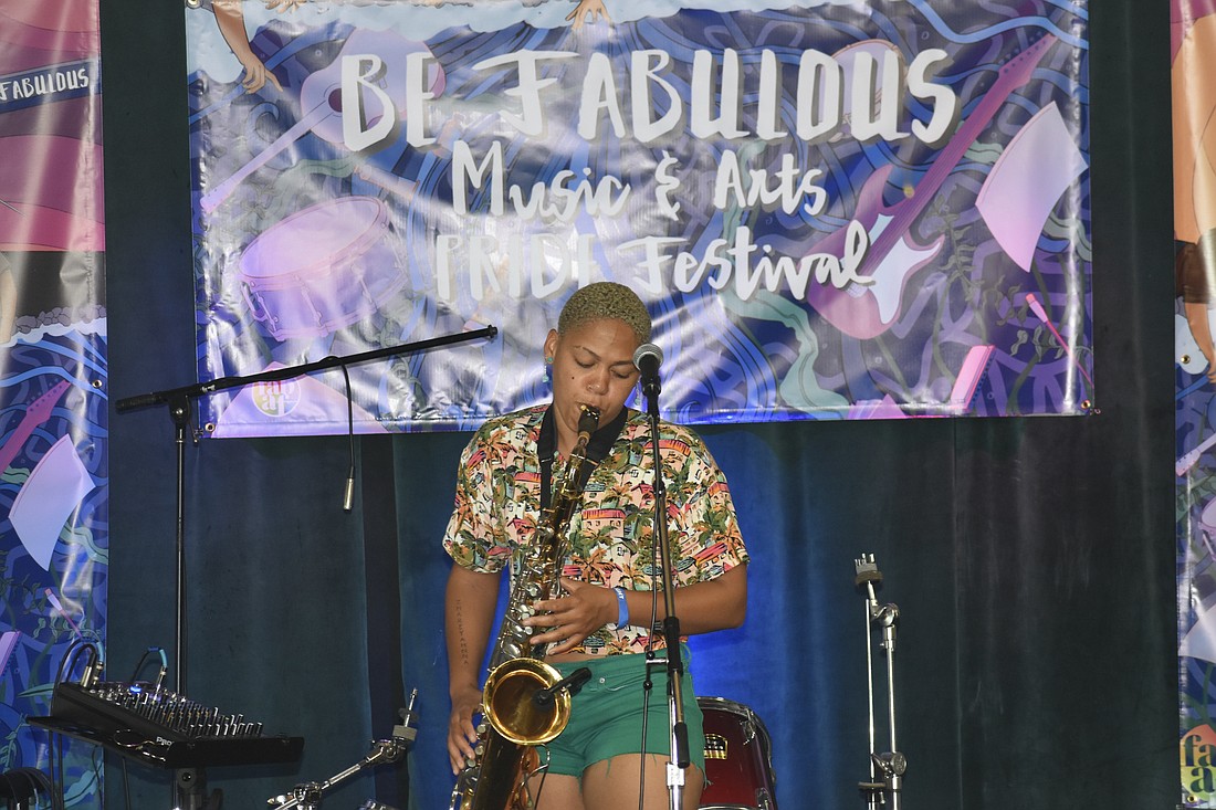 Zeta the Babe offers a performance.