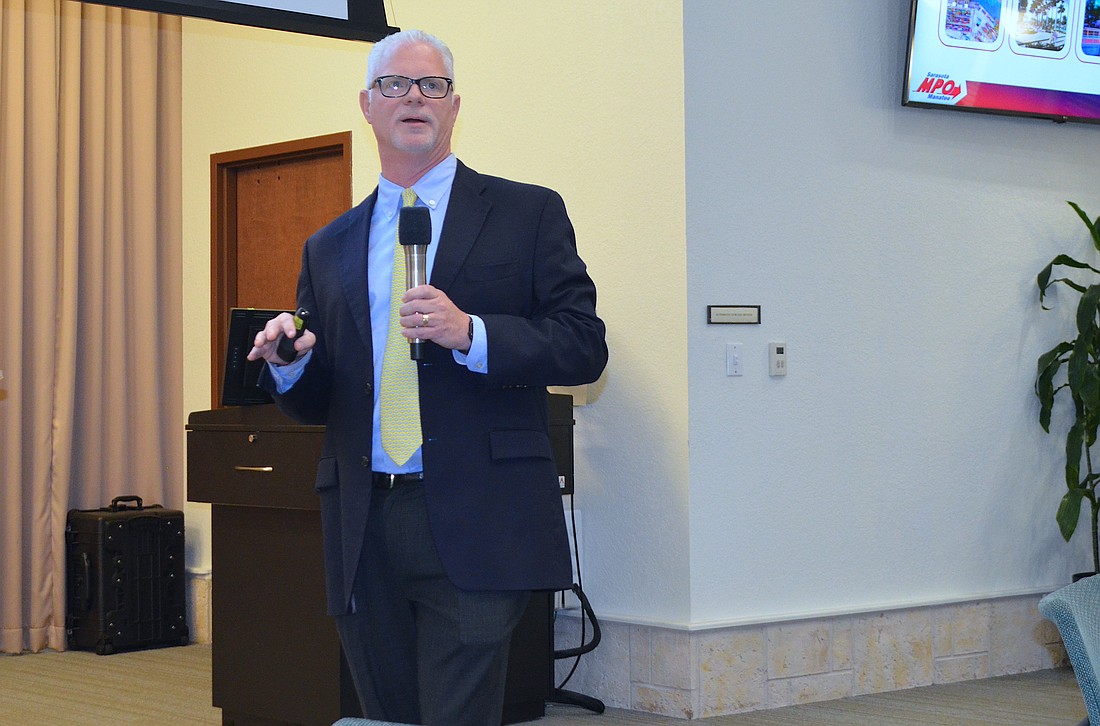 Long Range Transportation Plan Project Manager William Roll speaks to attendees at the Phase 1 Visioning workshop.