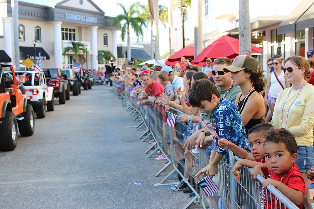 The fencing along the Tribute to Heroes Parade route did seem too constrictive.