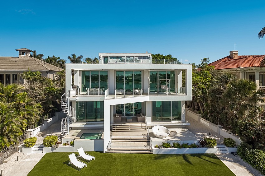 1325 Westway Drive features a main house and a guest house.