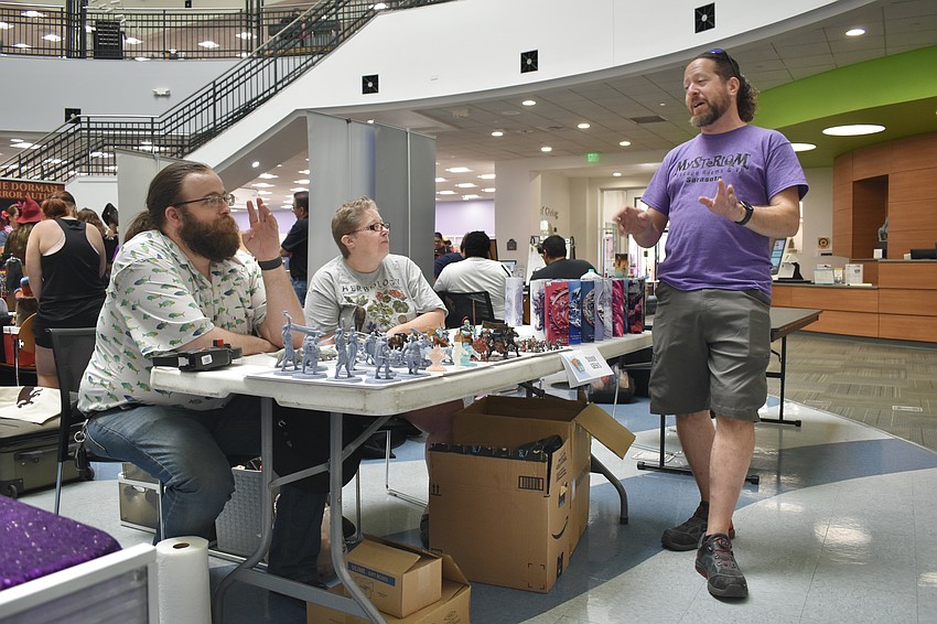 Joseph Daniel and Michele Apostalou of Sunny Geeks talk with Michael Katzman of Mysterium Escape Rooms & VR