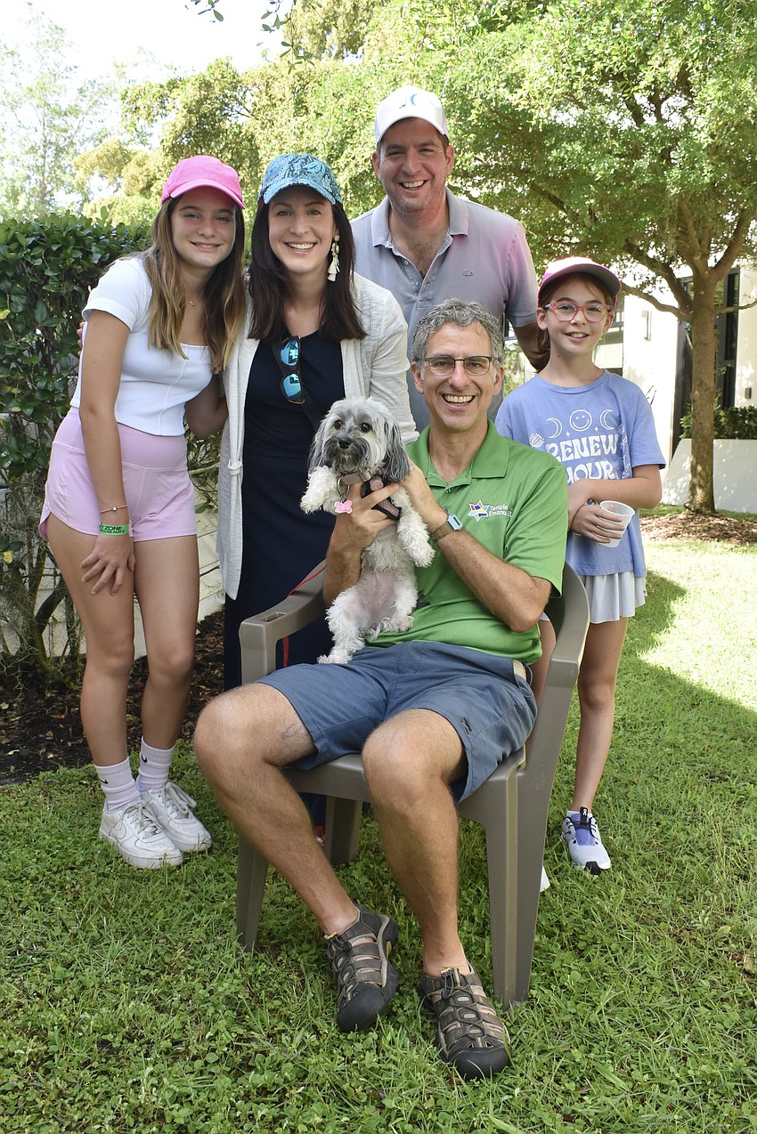 Sami Gordon, 11, Jessica Gordon, Spring, Scott Gordon, Rabbi Brenner Glickman and Emily Gordon, 11