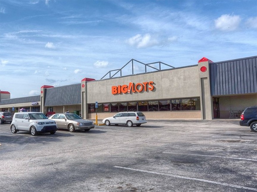 Big Lots at 700 Blanding Blvd. is shown as available in the online marketing website for Lat Purser & Associates Inc.