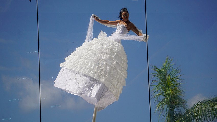 A surprise performer paid tribute to Sarasota's history with the Ringling Brothers circus.