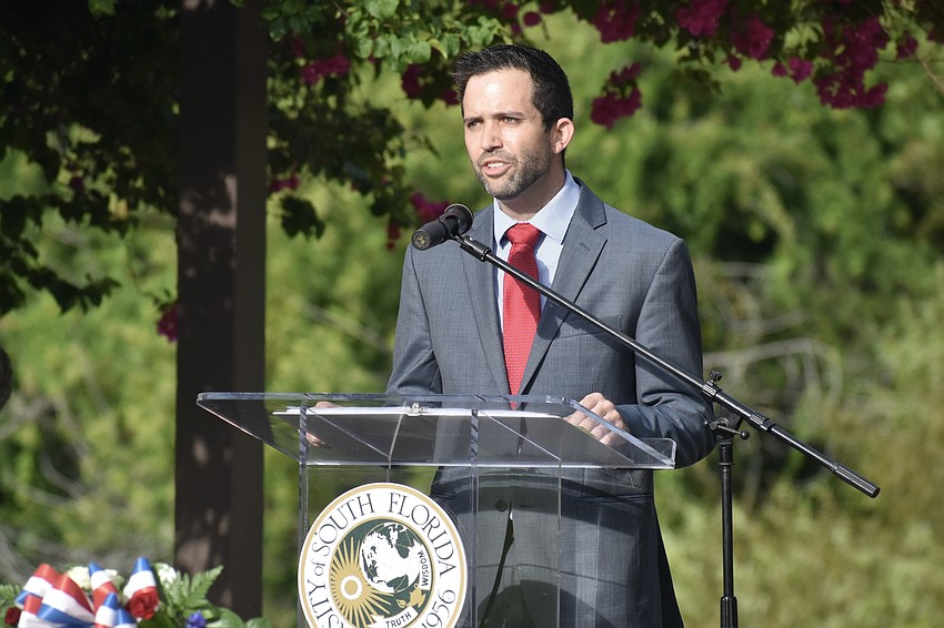 Richard Sellwood, chief operating officer of USF Federal Credit Union, speaks at the event.