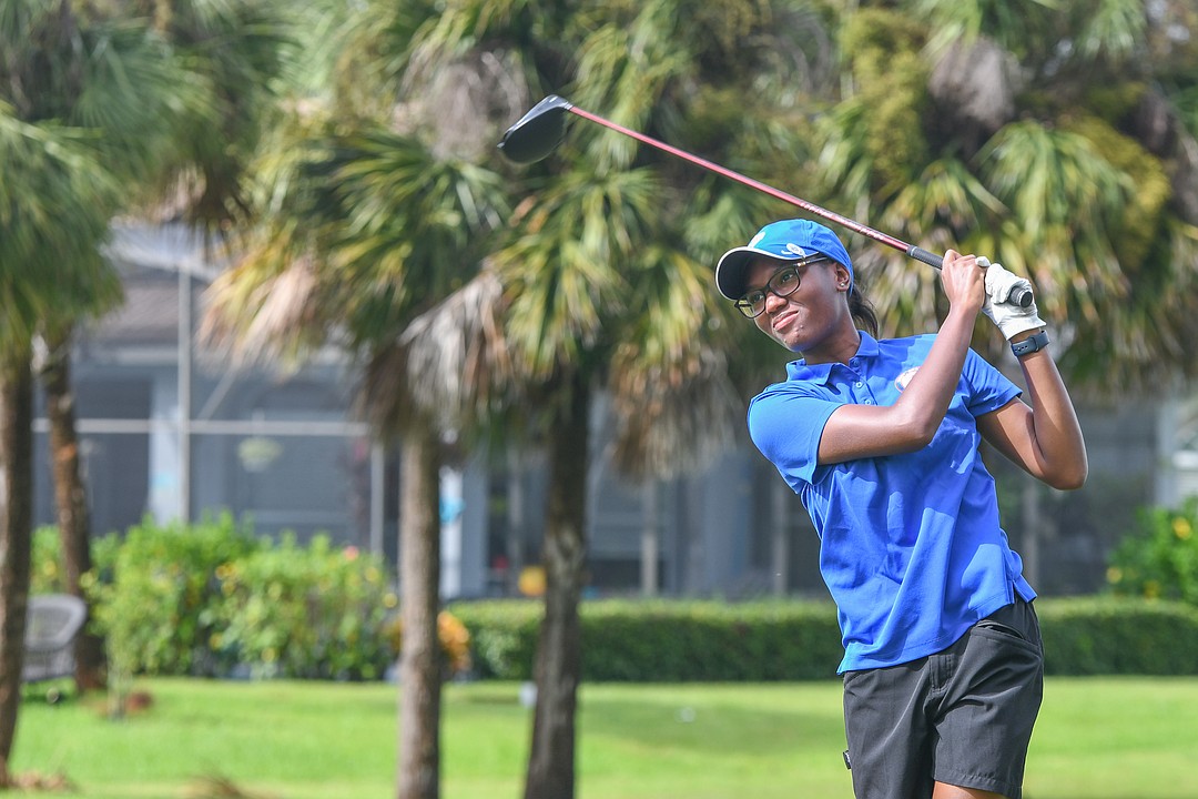 PHOTOS West Orange High girls golf faces Apopka in gloomy conditions West Orange Times & Observer