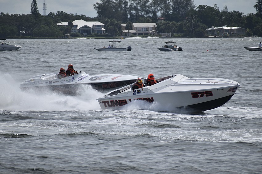 Bronx Phantom / Bronx Phantom Marker 1 Marine SRQ of Sarasota, with Vincent Winoski and Rob Winoski, is on the tail of TunnelVision of Pasadena, Maryland, with Michael Mccolgan and Rob Bryant.