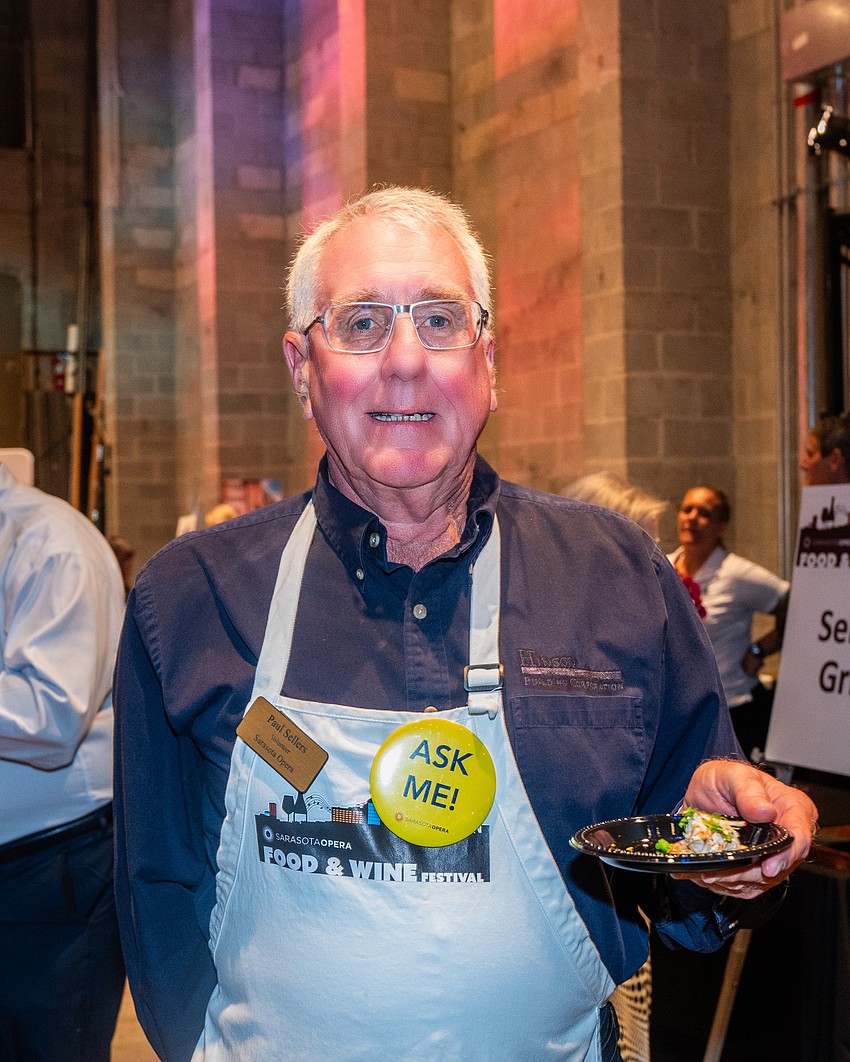 Paul Sellers stands by to help patrons enjoy the event to the fullest.