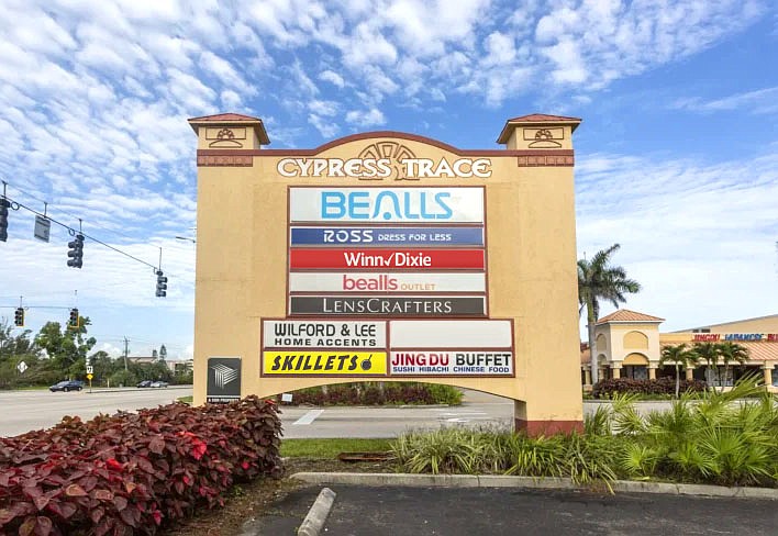 East Manatee County Benderson Development Cypress Trace, a 280,000-square-foot shopping center at U.S. Hwy 41 and Daniels Parkway in Fort Myers.