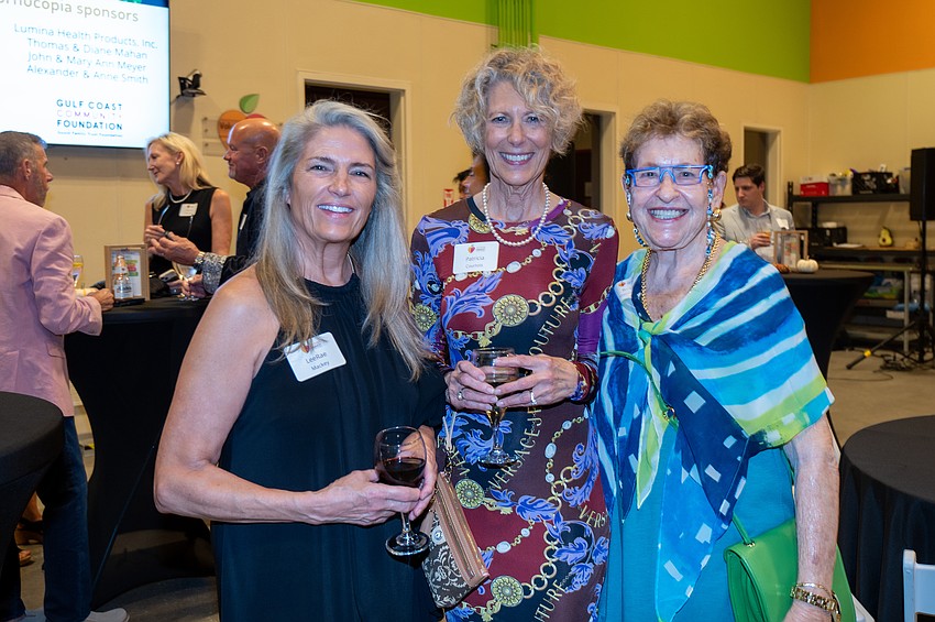 LeeRae Mackey, Patricia Courtois and Rose Dalsand