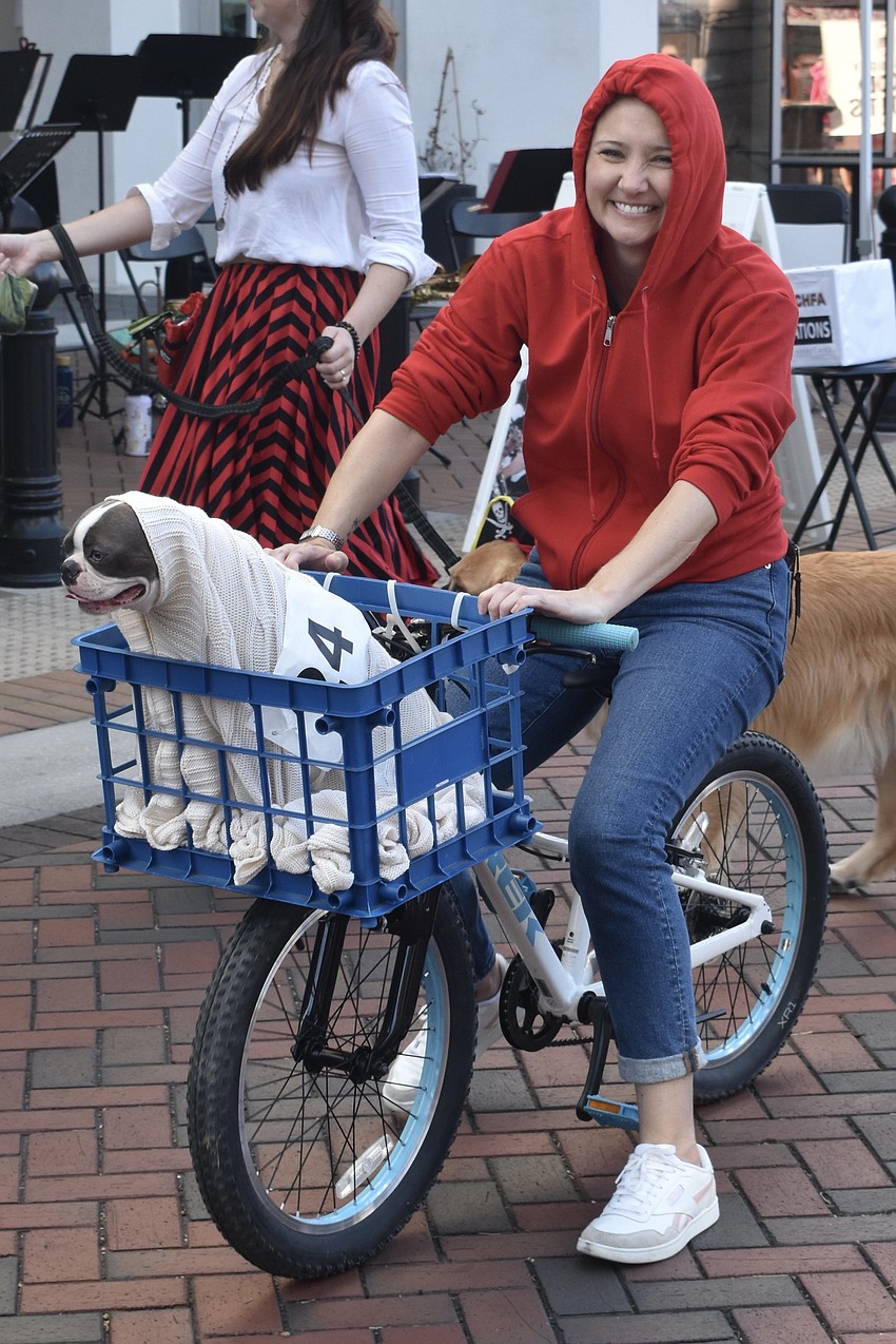 Stella was E.T., while Kristin Goddard was Elliot.