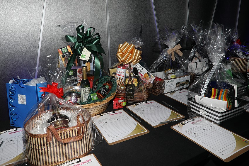 Sarasota Art and Dance was held at Art Ovation Hotel on Nov. 2, with about 210 guests in attendance.