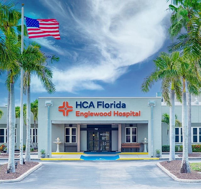 HCA Florida Englewood CEO Kelly Lindsay has 18 years of leadership experience, according to a statement from HCA Florida.