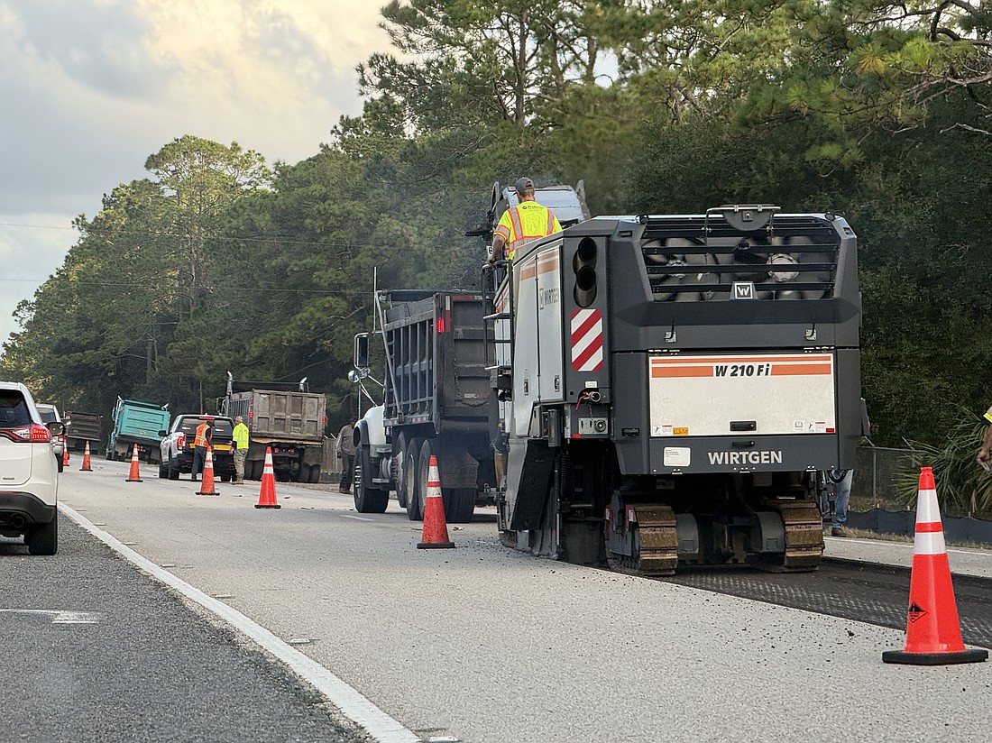 FDOT crews resurfacing a stretch of Highway U.S. 1. Photo by Brian McMillan