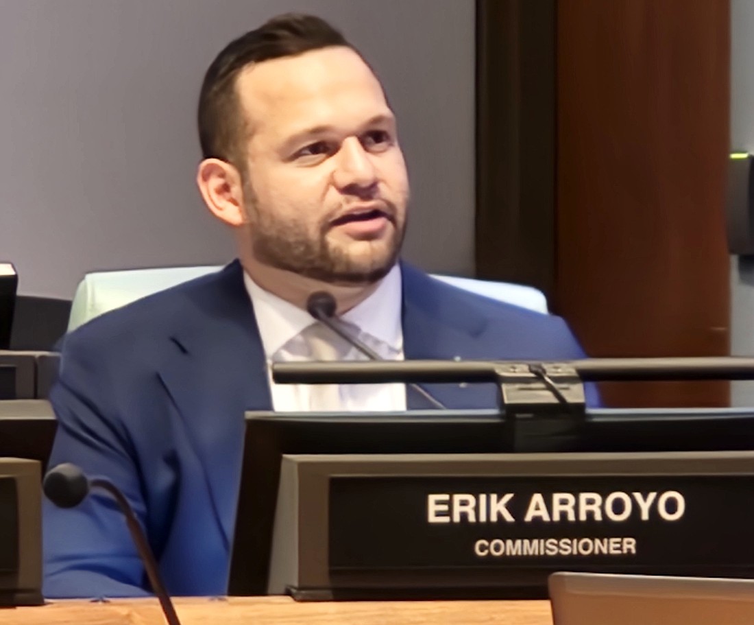 Erik Arroyo speaks to his fellow city commissioners, staff and residents during his final address as a Sarasota city commissioner.