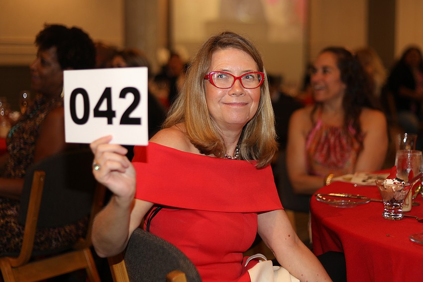 Courtney Bonacuse supports VMA through the paddle raise.