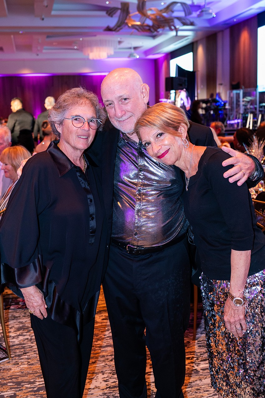 Wendy Surkis, Dennis and Felice Schulaner