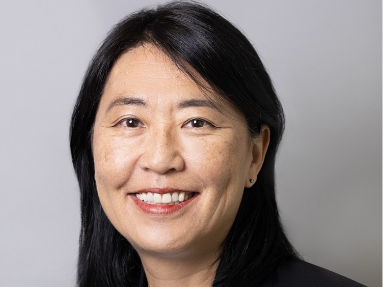 Mari Kuraishi is president of the Jessie Ball duPont Fund.