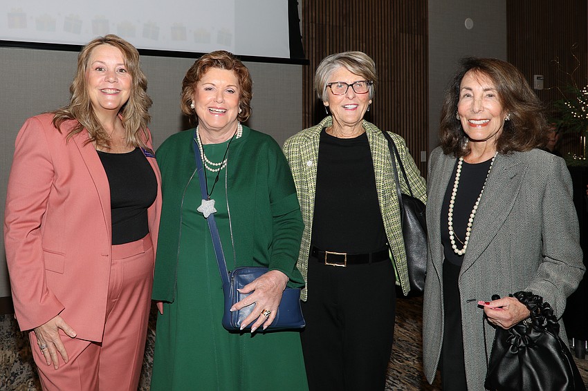 Mary Ellen Mancini, Anita Holec, Pamela Steves and Sandi Stuart