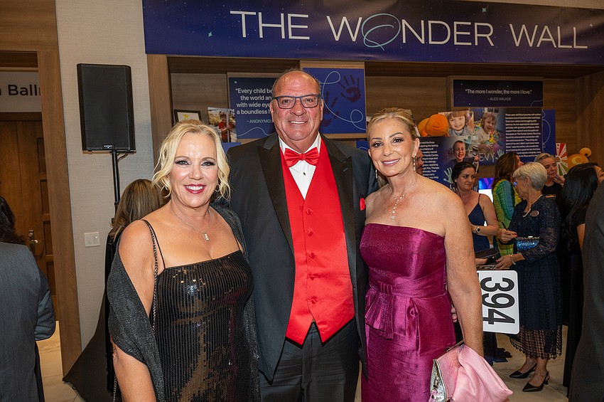 Joni and Ron Berrettini with Sandy Humenik