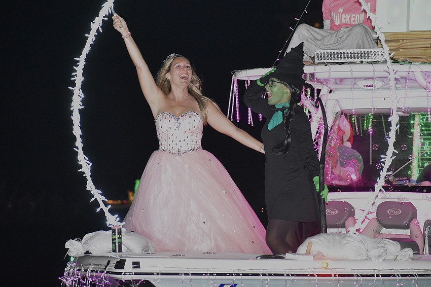 Sienna Kohlbrecker and her friend Emily Cintron were Glinda and Elphaba on the 