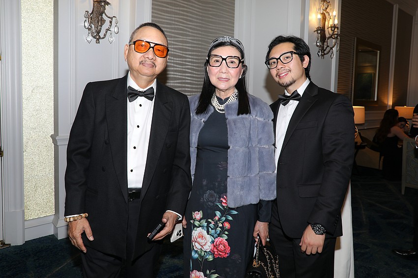 Can, Hal and Andy Le enjoy the cocktail hour.