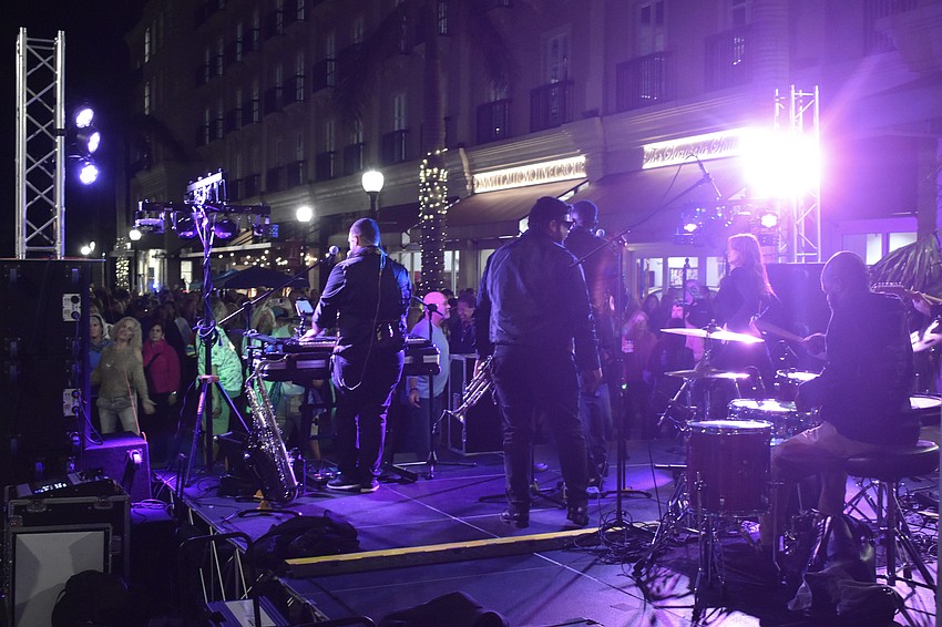 The Danny Bub Combo performs on State Street.