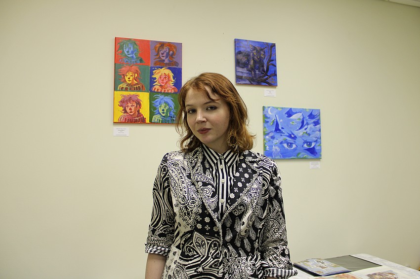 Jackie Williams shares her acrylic paintings and other works.