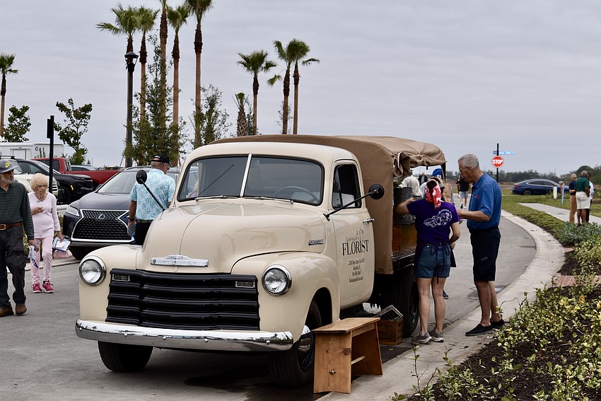 Sarasota Florist treats guests to fresh cut flowers.