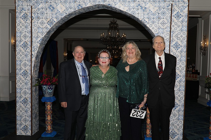 Sandy and Rae Frankel with Dolly and Sam Bass