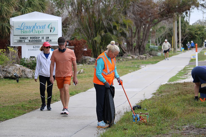Volunteers met at the Longboat Key Chapel.
