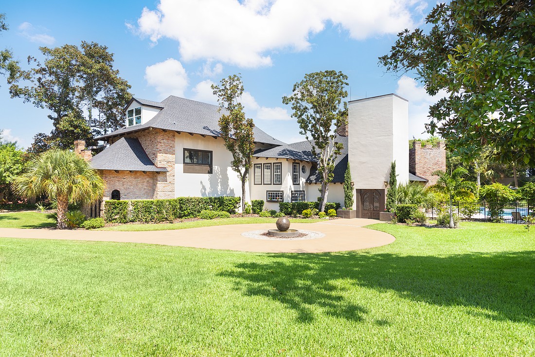 The house at 2627 John Anderson Drive has six bedrooms and seven and a half bathrooms. Photo courtesy of Joey at Blue Ocean / ONE Sotheby’s International Realty