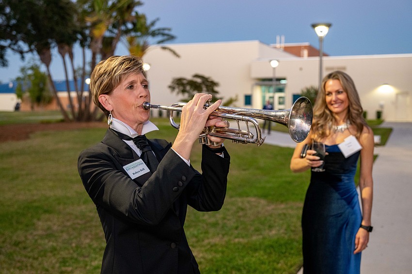 SCF's Robyn Bell calls guest to dinner