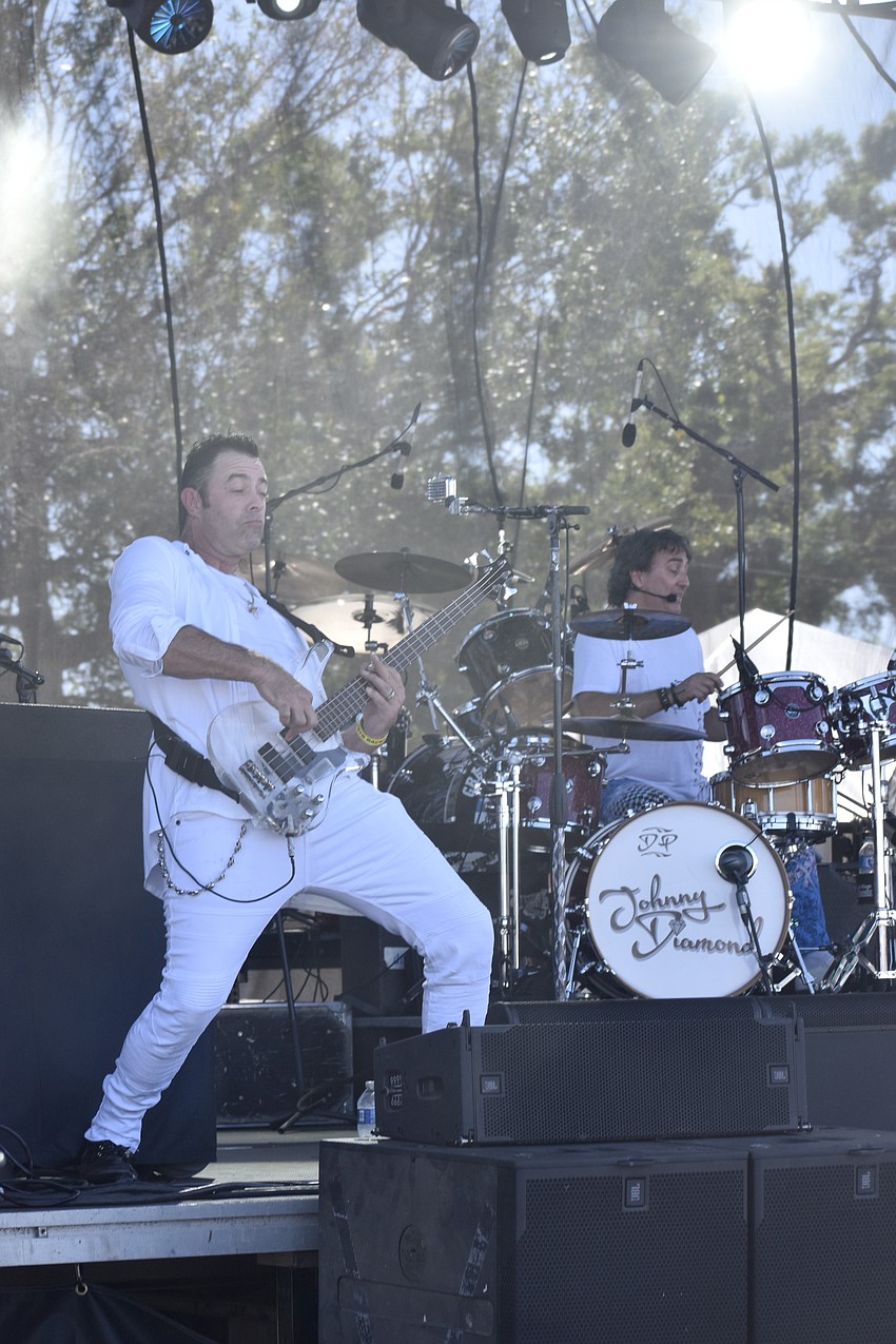 John Beach and Doug Perry perform with Johnny Diamond.