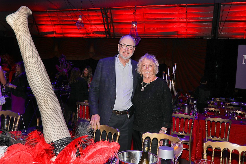 Tom and Sherry Koski with the much talked about fishnet wrapped leg centerpieces.