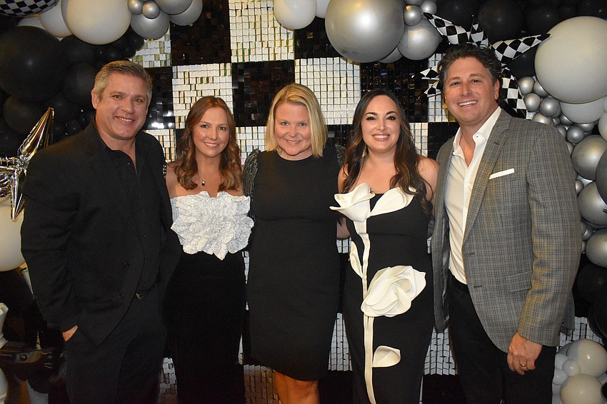 Ethan Biter and his wife, co-chair Molly Biter, organiztion president Lindsay Howell, and co-chair Sepi Ackerman and her husband Ryan Ackerman.