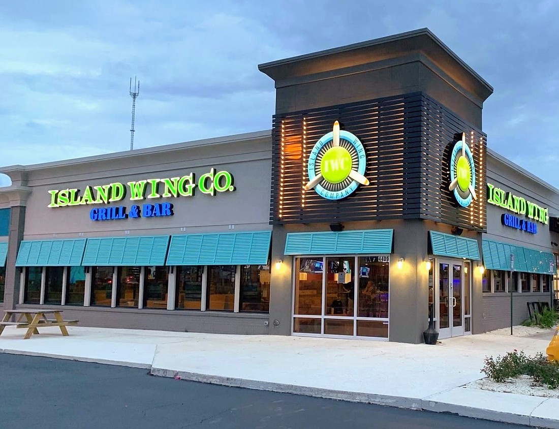 Island Wing Co. intends to build at northeast Beach and Kernan boulevards in the Tamaya community.