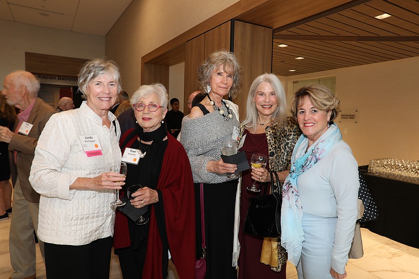 Linda MacCluggage, Fran Braverman, Diana Vytell, Vicki Chelf and Pam Akins