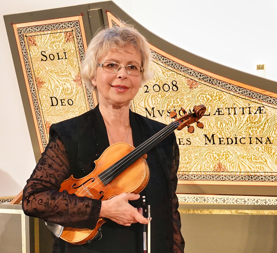 Violinist Olga Kolpakova will be featured during “Romancing the Strings,” a March 23 concert by the Daytona Solisti Chamber Orchestra. Photo courtesy of Daytona Solisti