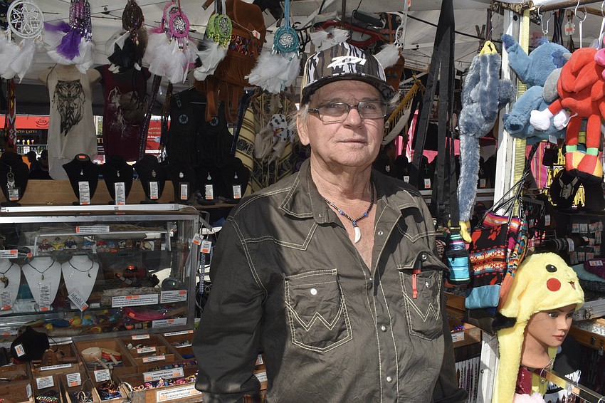 Larry Sandefur visits Native Winds.