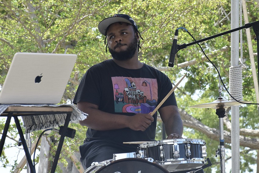 Da'Von Emanuel plays drums with Shelby Sol.