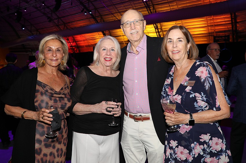 Jean Griffin and Kay Greve with Barry and Jane Weiman
