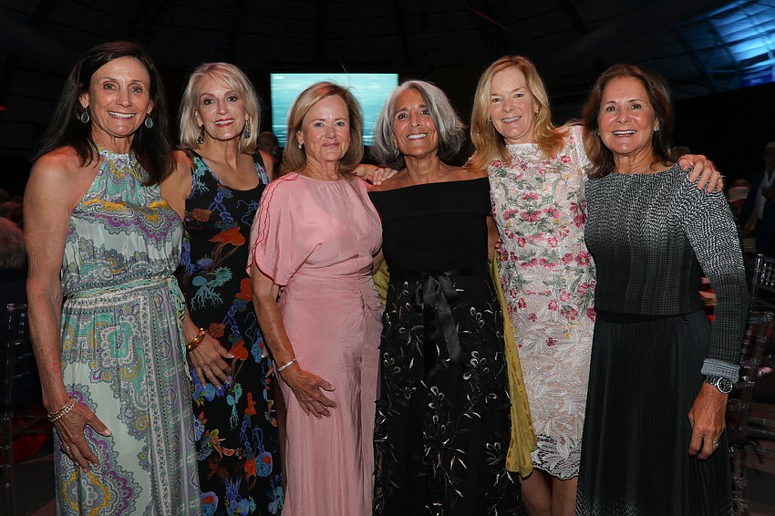 Cecy Siegler, Susan Pluss, Jennifer Esposito, Maggie Kinnecom, Penny Thomas and Teresa Samuels