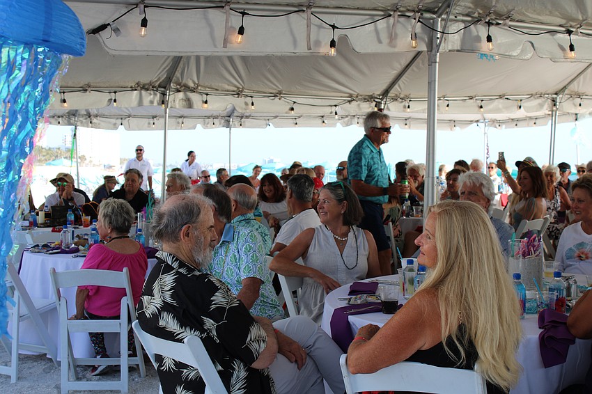 The Lido Key Residents Association saw a high turnout for its annual beach party.
