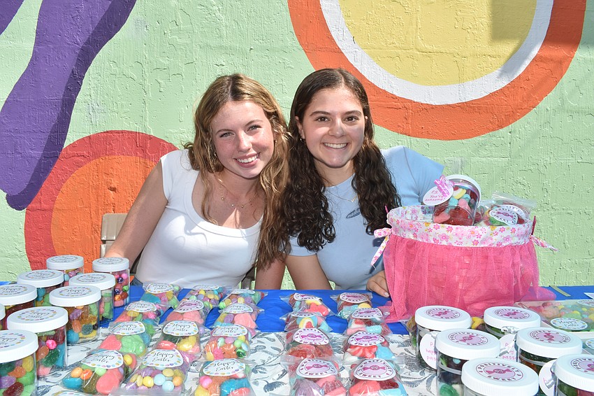 Lannie Fineman, 17, and Sophie Huralde, 17, created Positively Sweet.