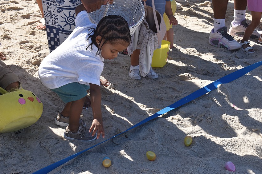 Jovanni Alvarez, 2, is warming up for the start of Eggstravaganza.