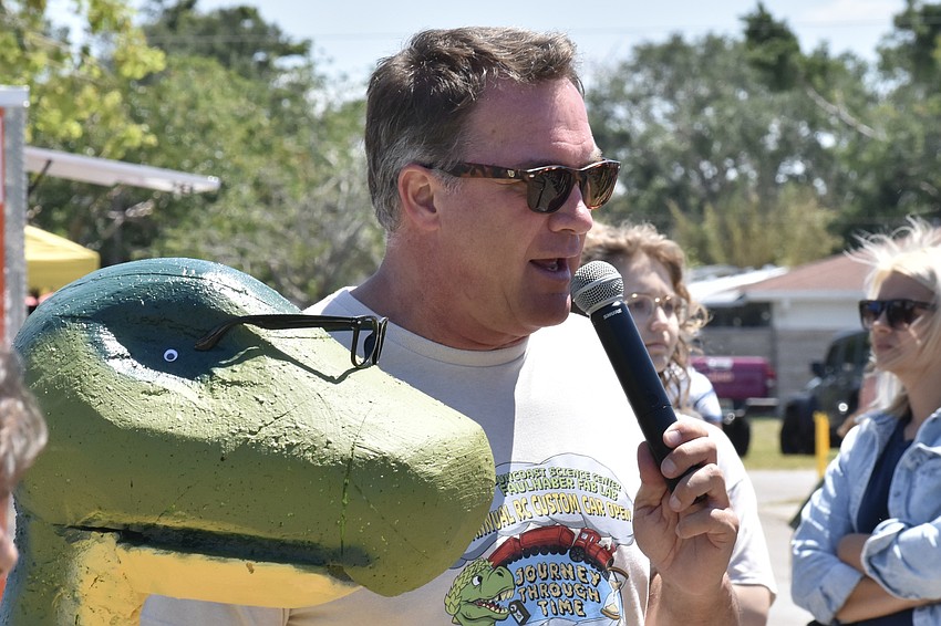 Mitch Ruzek provided announcements at the event.