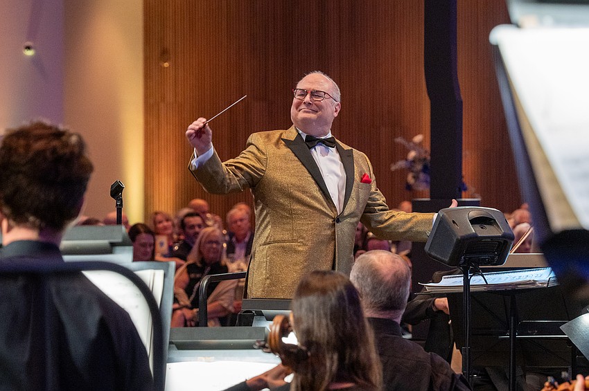 Guest Conductor Stuart Chafetz